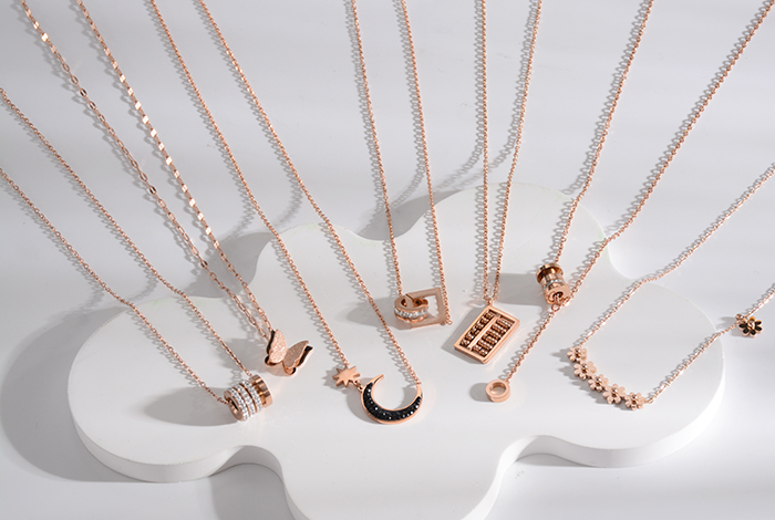 Korean internet-famous bestseller, elegant and timeless titanium steel necklace, bow with diamond, moon collarbone chain, rose gold accessory, exquisite gift pic 2