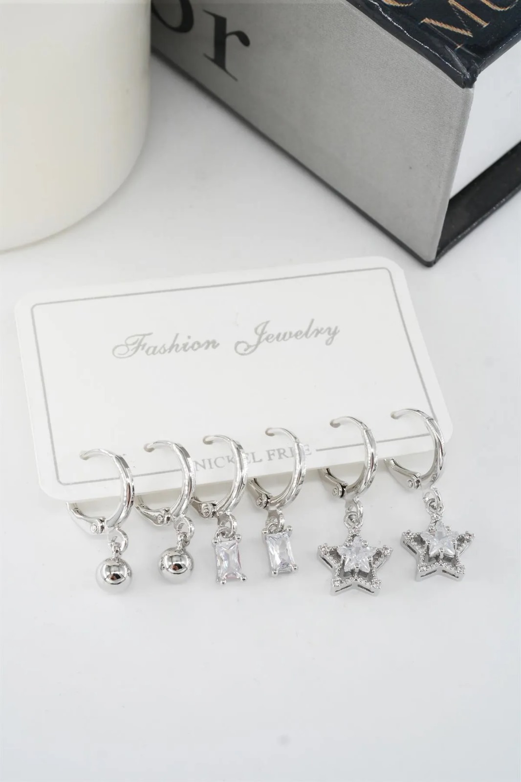 Fashion classic three pairs of buckle earrings Specification drawing
