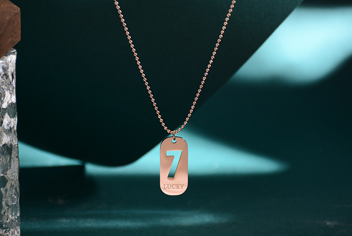 Elegant, individual and fashionable pearl necklace, titanium steel number 7 collarbone chain, women's necklace, rose gold jewelry accessory gift pic 6