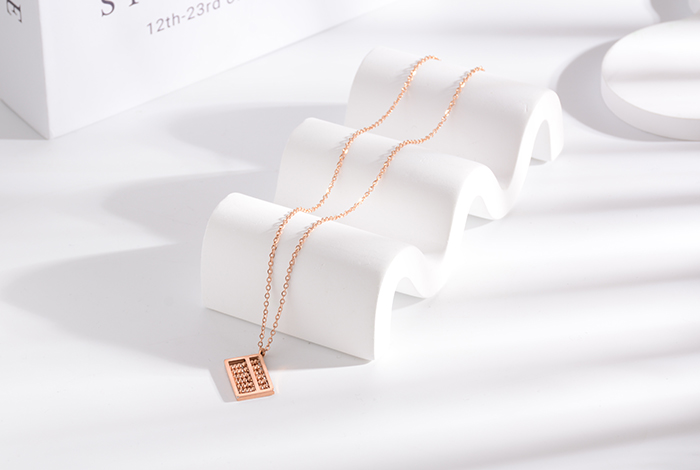 时尚复古算盘项链钛钢精致玫瑰金锁骨链饰品女款颈链配饰详情2