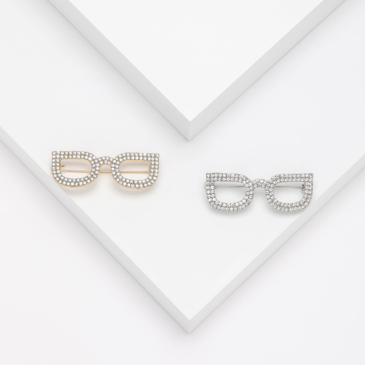 Ziyang Jewelry's new water diamond high-end women's personalized and fashionable corsage, elegant brooch, coat, cardigan and accessories factory direct sales details Picture