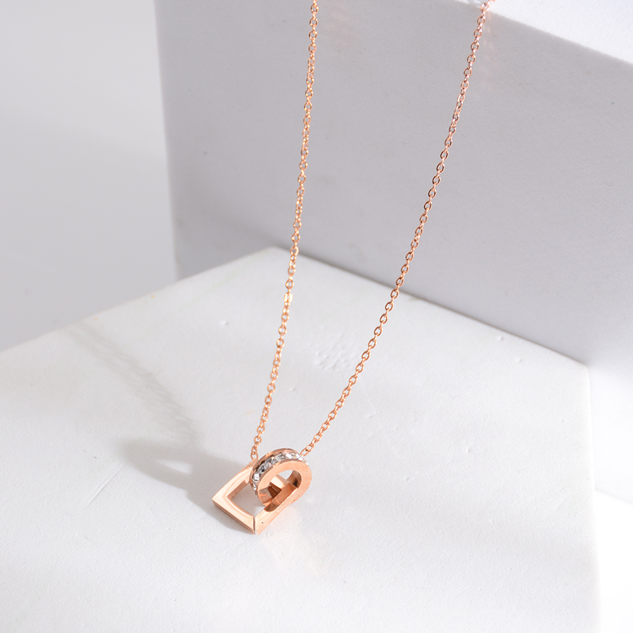 Fashionable and trendy square double-ring necklace, titanium steel diamond-encrusted rose gold collarbone chain, non-fading women's accessory, versatile Specification image