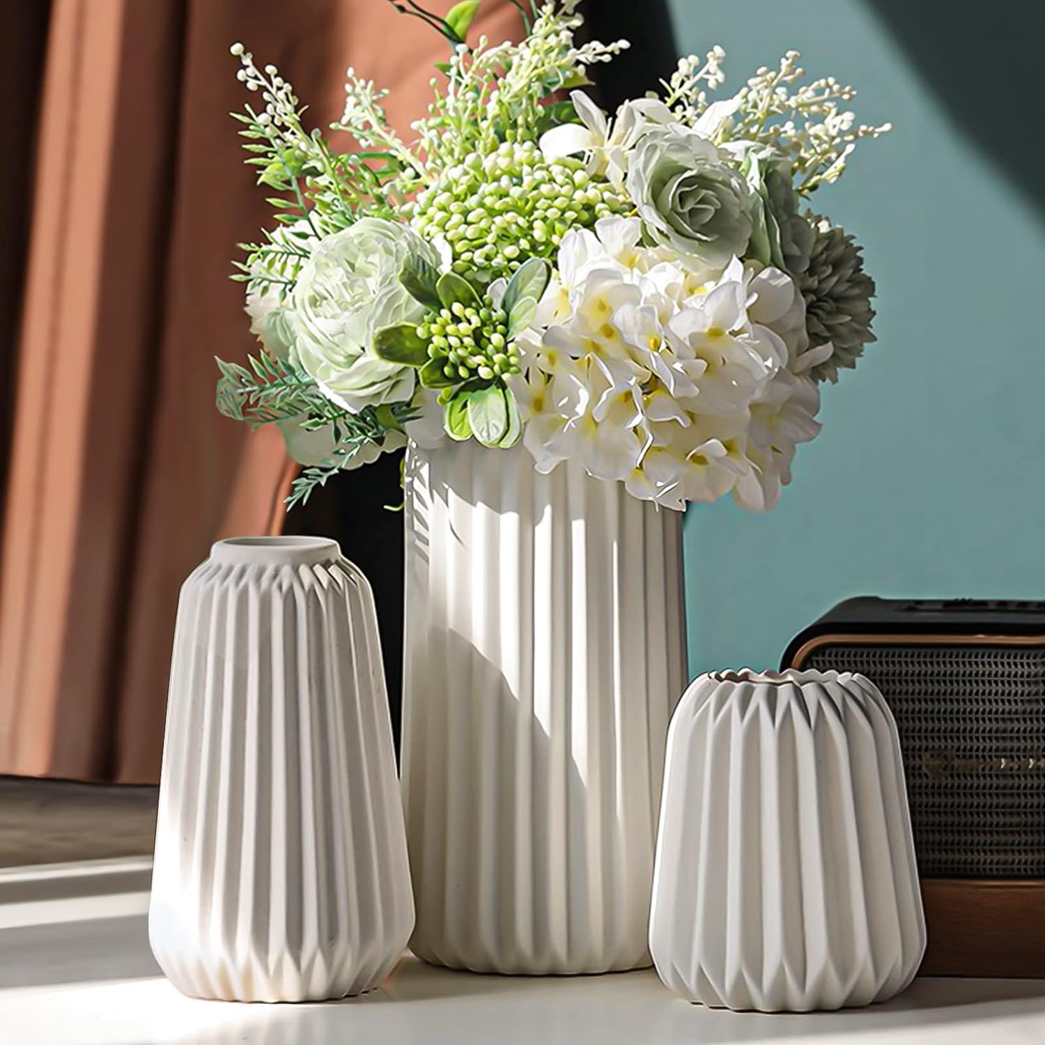 白色ins风陶瓷花瓶，用于现代家居装饰,圆形哑光波西米亚花瓶用于装饰,陶瓷花瓶极简主义北欧风格婚礼餐桌客厅办公室装饰花瓶