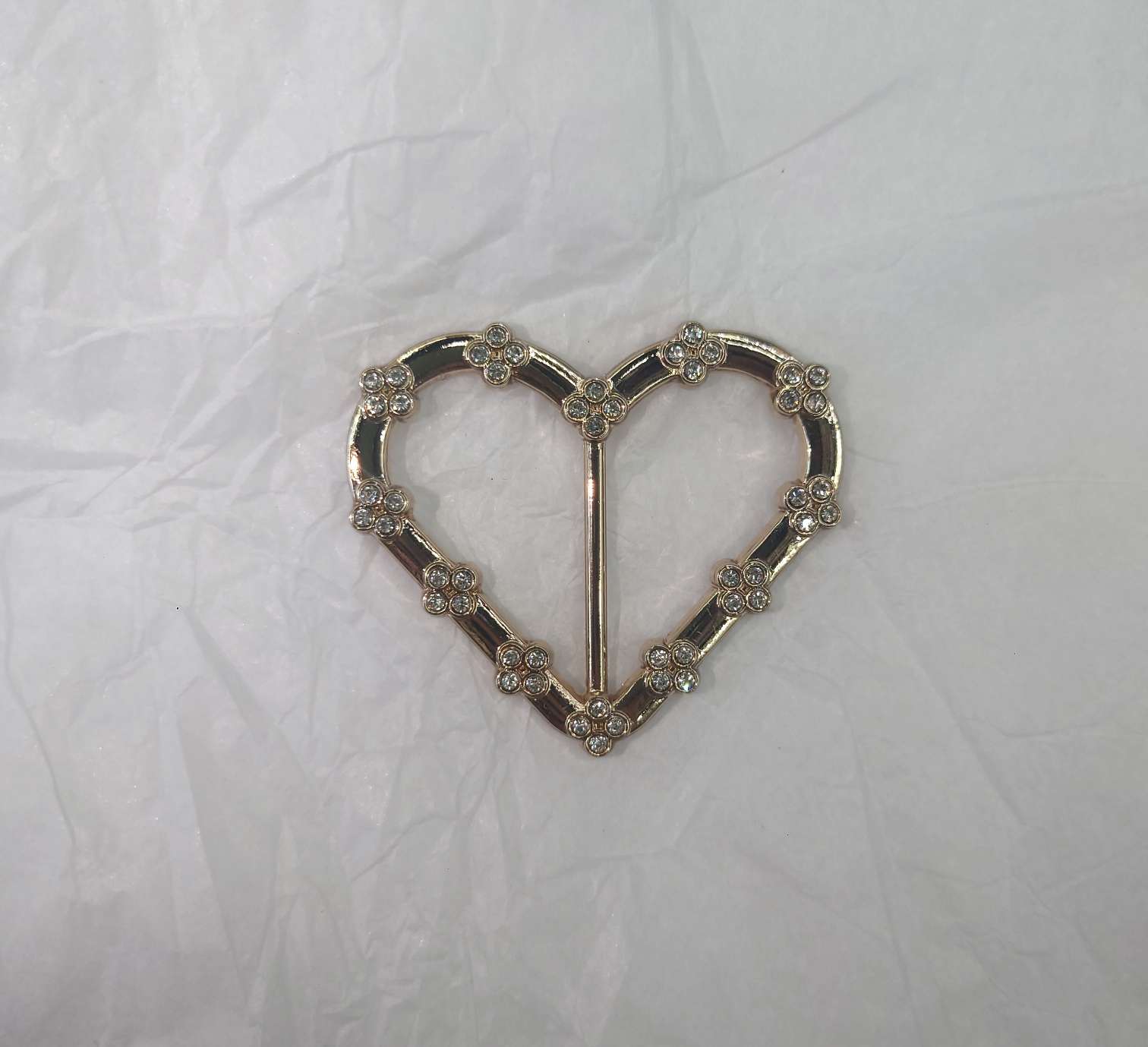 Hot-selling new style! High-end alloy heart-shaped flower diamond fashionable decorative elements, diamond-encrusted accessory fashion buttons details Picture