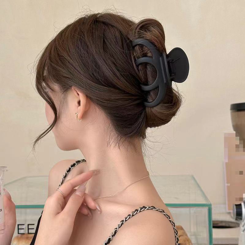 高级感盘发抓夹大号爪子后脑勺简约气质磨砂鲨鱼夹发夹发夹抓夹