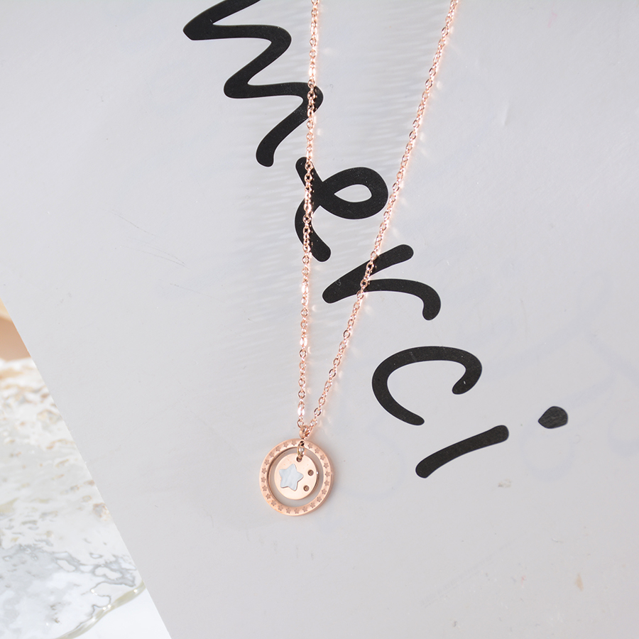 European and American fashionable white five-pointed star titanium steel necklace, round rose gold collarbone chain accessory pendant, versatile for women Specification image