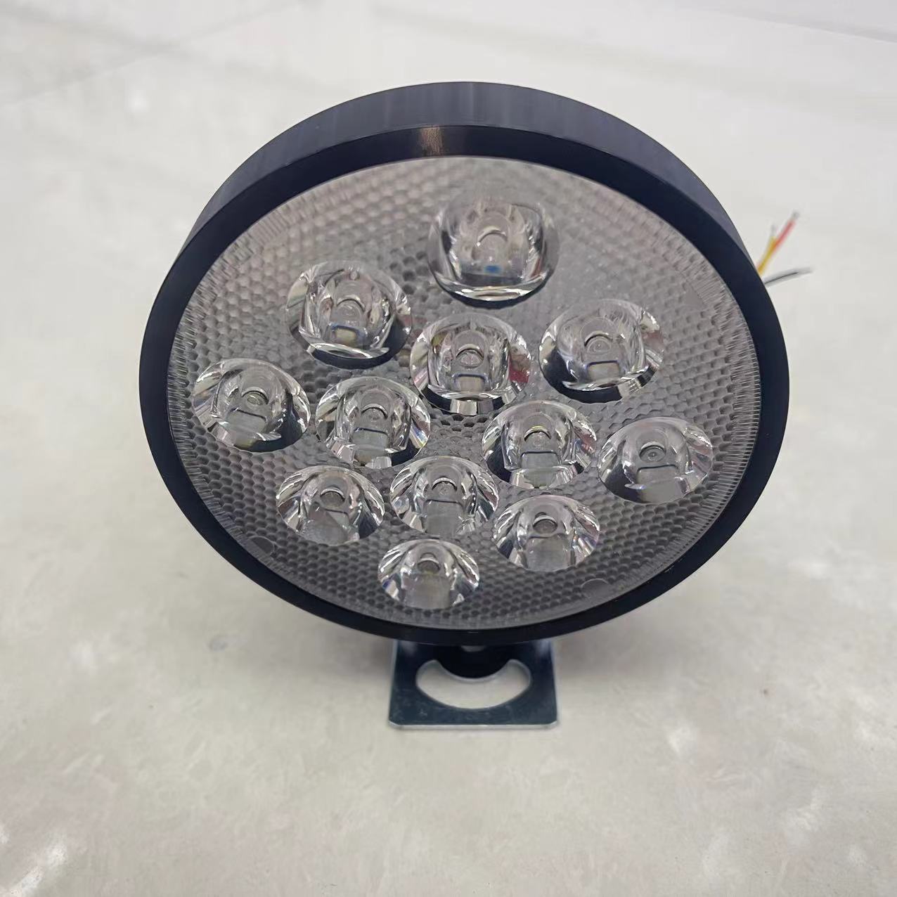 Motorcycle LED spotlights, 12-bead spotlights, 12V-80V universal strobe lights, auto parts Application Scenario