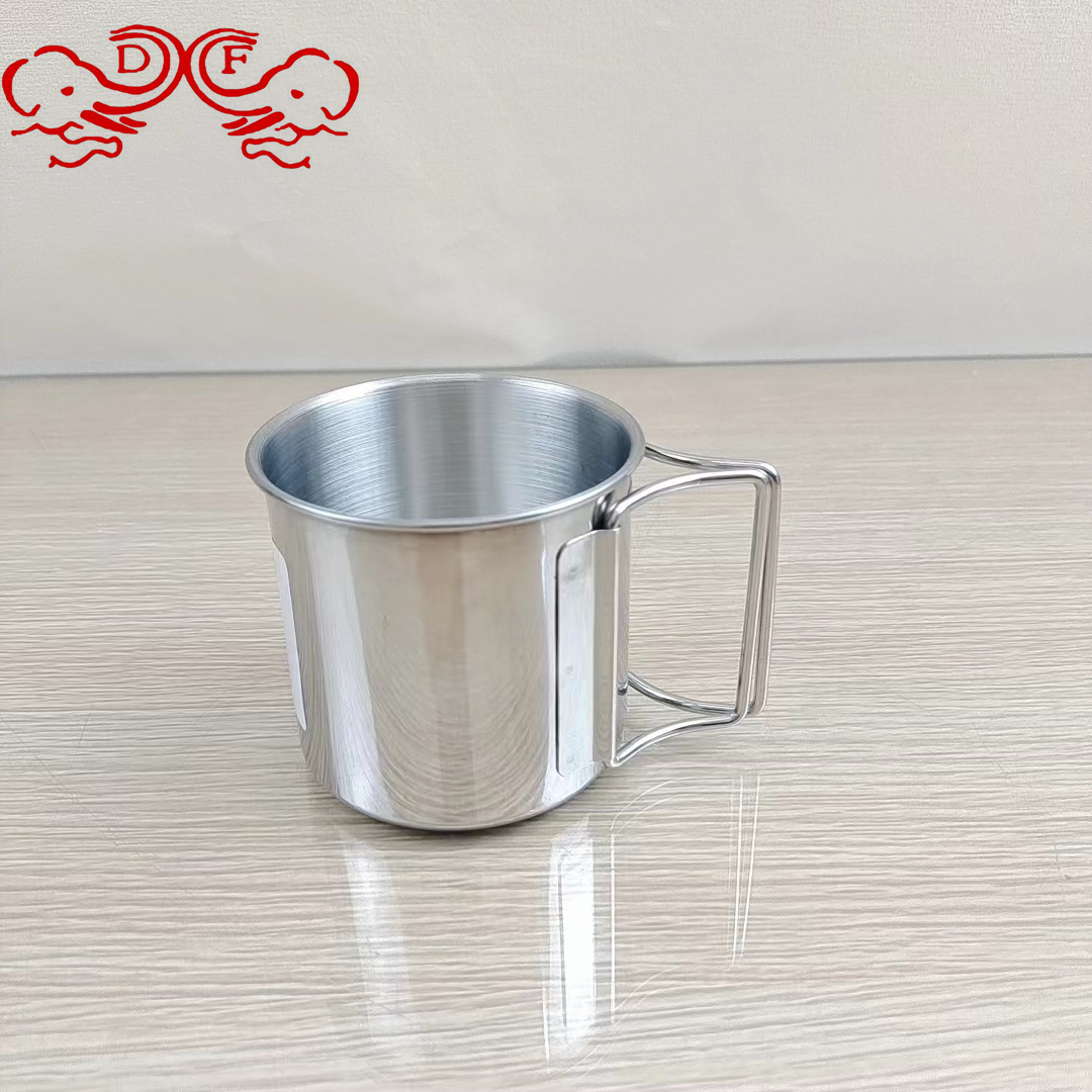 DF99273 Outdoor stainless steel cup, foldable handle cup, picnic barbecue beer mug, hiking cup, DF TRADINGHOUSE Item Picture