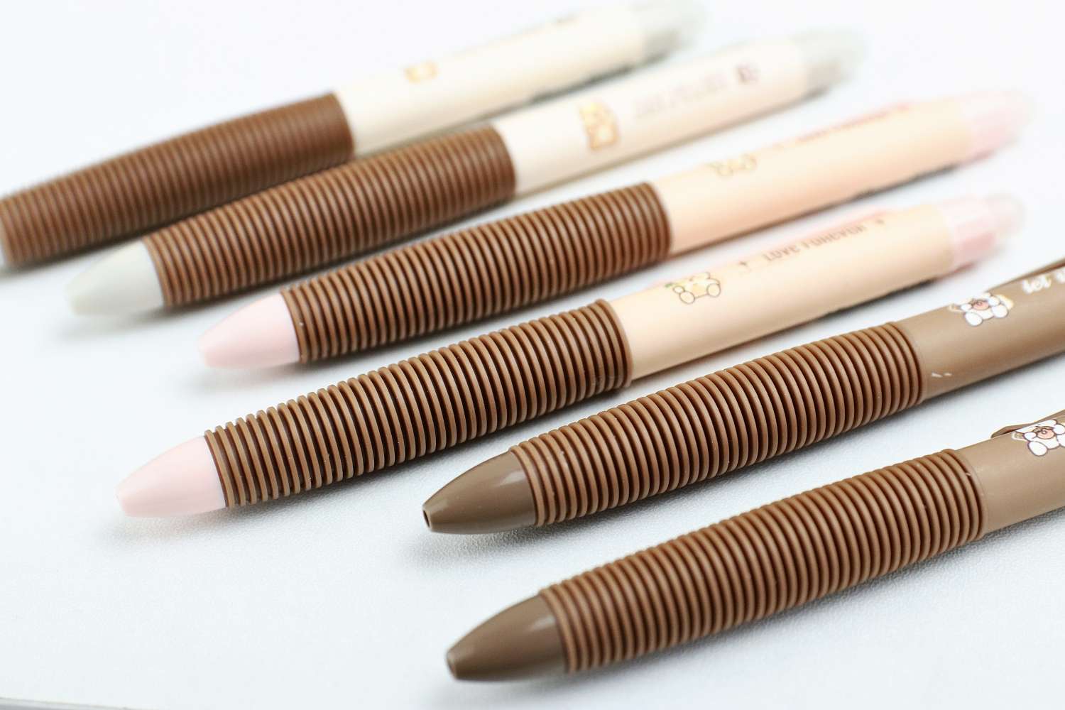 P系列架装按动中性笔卡通时尚简约中性笔详情图4