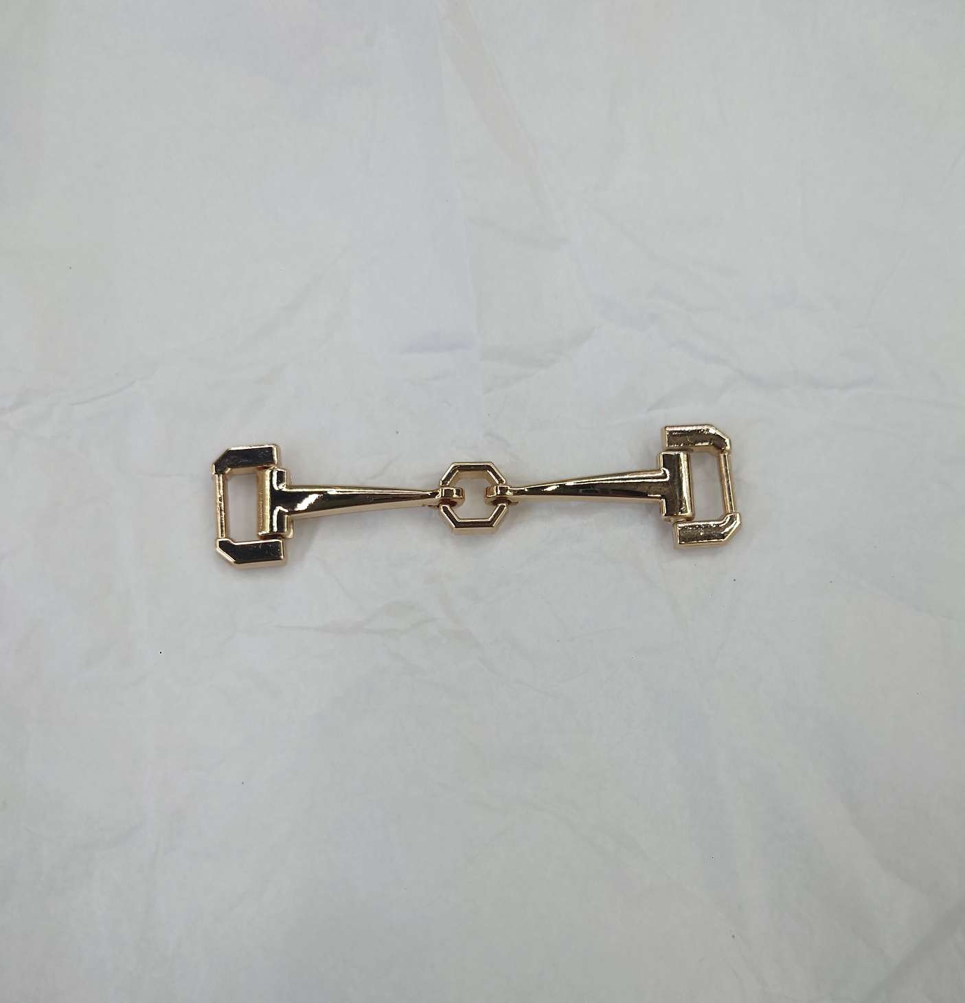 The new model is selling well! Zinc alloy chain, clothing accessory parts, simple design details Picture
