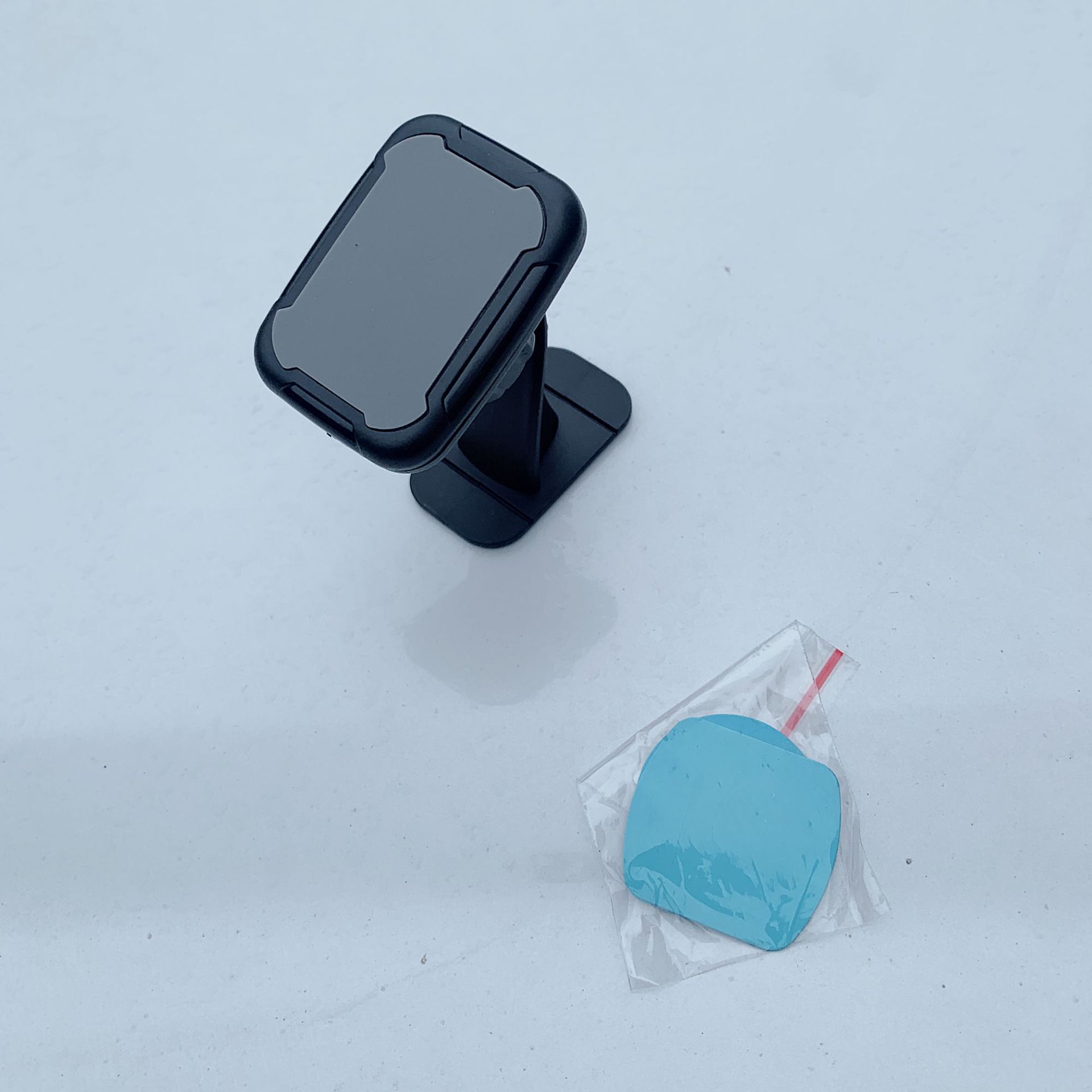 厂家批发黏贴式导航磁吸通用款可定/制LOGO手机车载支架跨镜专供 详情图6