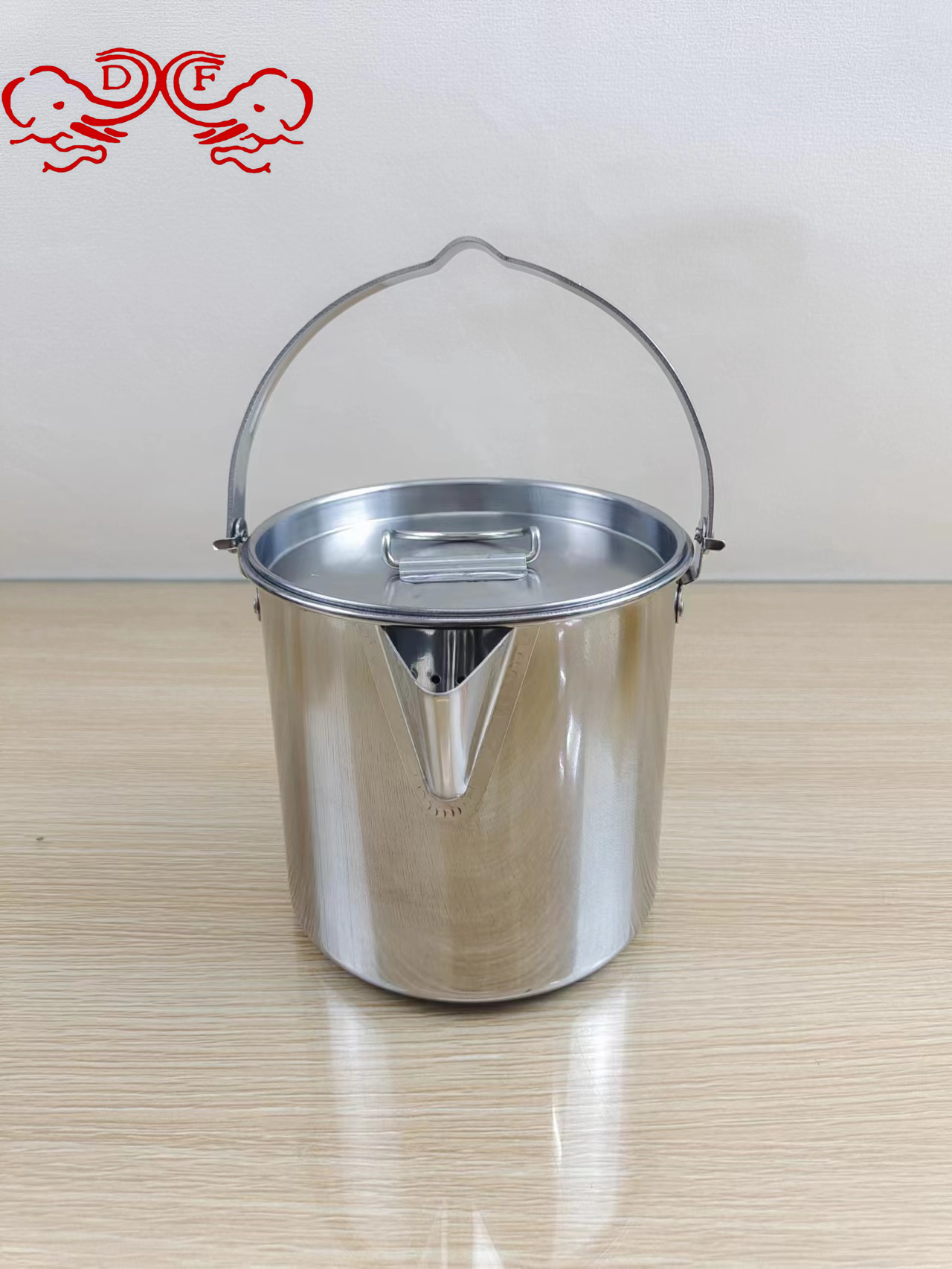 DF99230 Outdoor stainless steel kettle, mountain climbing and camping teapot, portable hanging pot, cookware, coffee pot, picnic pot, DF TRADINGHOUSE Application Scenario