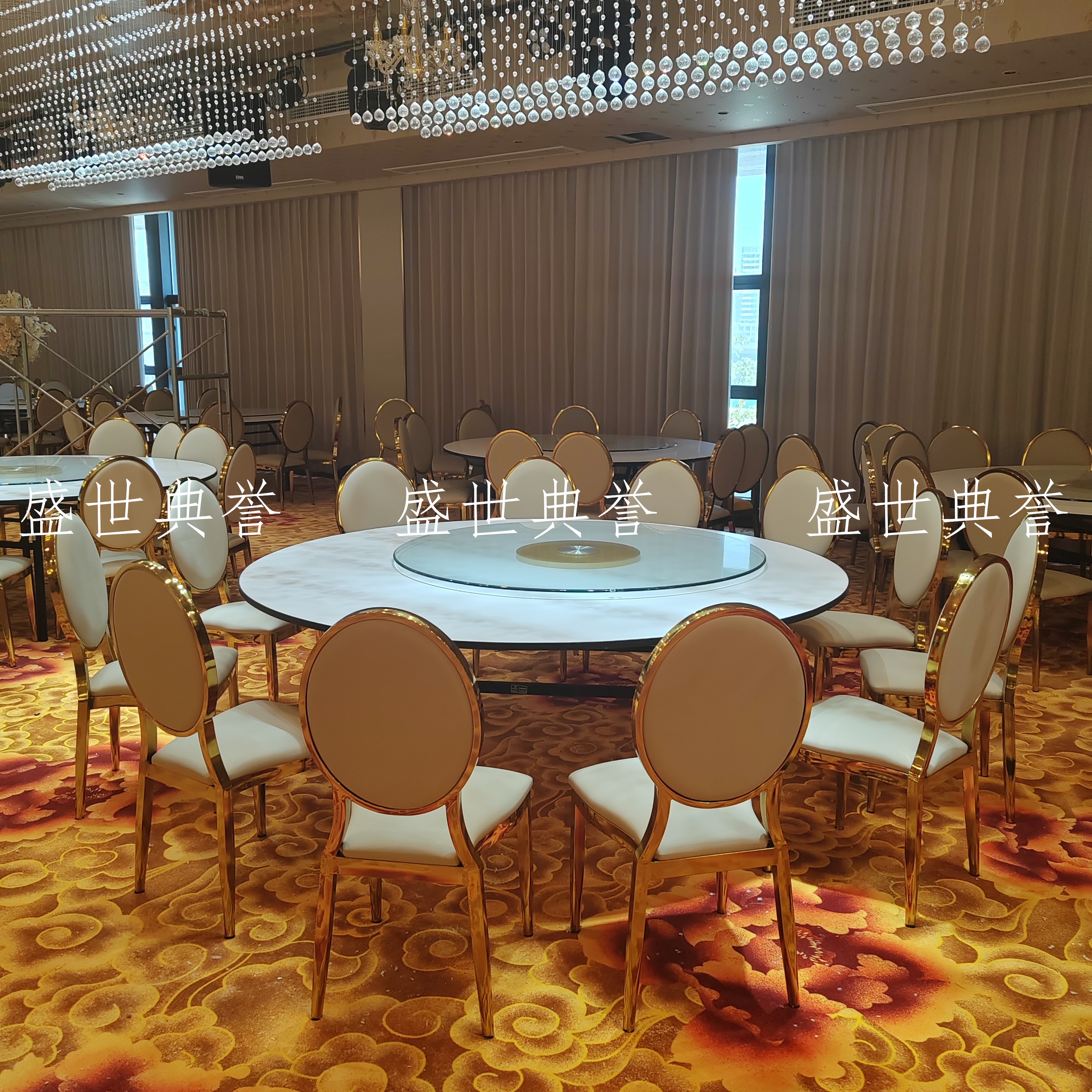 Huzhou hotel theme wedding folding dining tables and chairs Banquet center Wedding banquet round-back chairs Restaurant Small banquet chairs