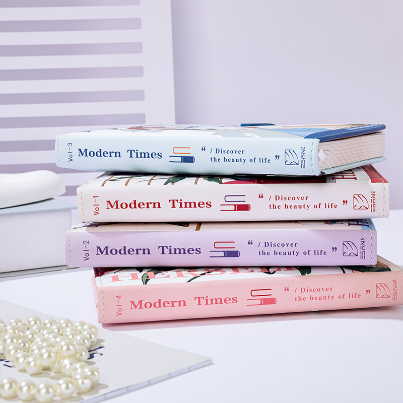 本子/笔记本/记事本/学生笔记本/四线田格本十格产品图