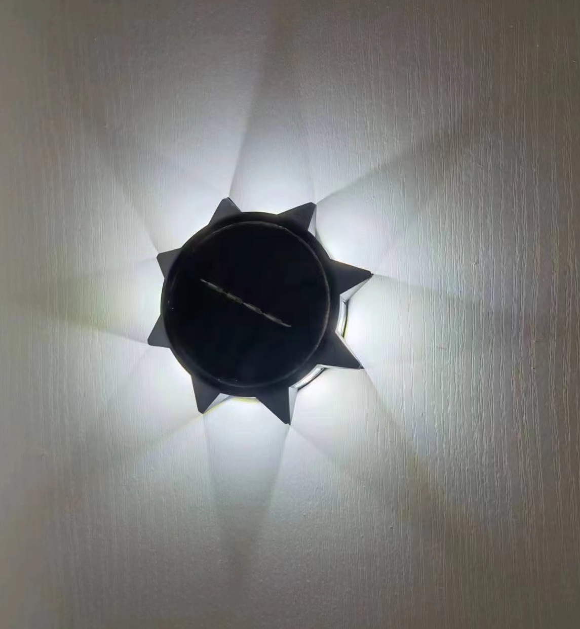 مصابيح في الهواء الطلق تعمل بالطاقة الشمسية Specification image