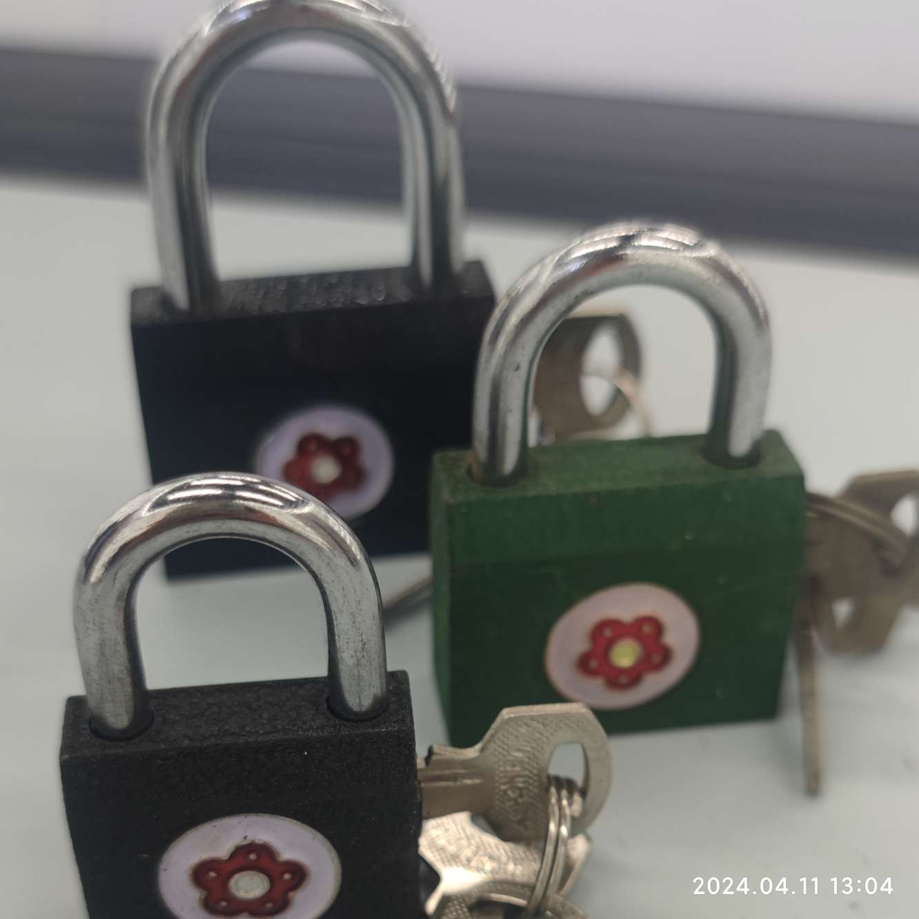 Plum Cross Padlock Hk0120-Hk0140 details Picture