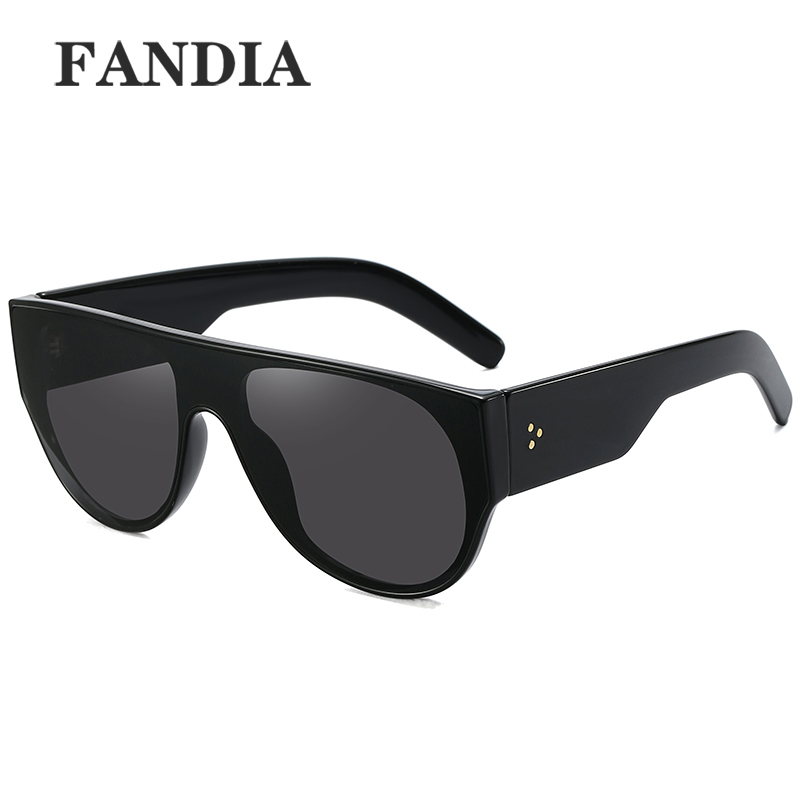 95343 Sunglasses for women, trendy UV protection, strong light, high-end look, men's special driving sun protection sunglasses for women Application Scenario