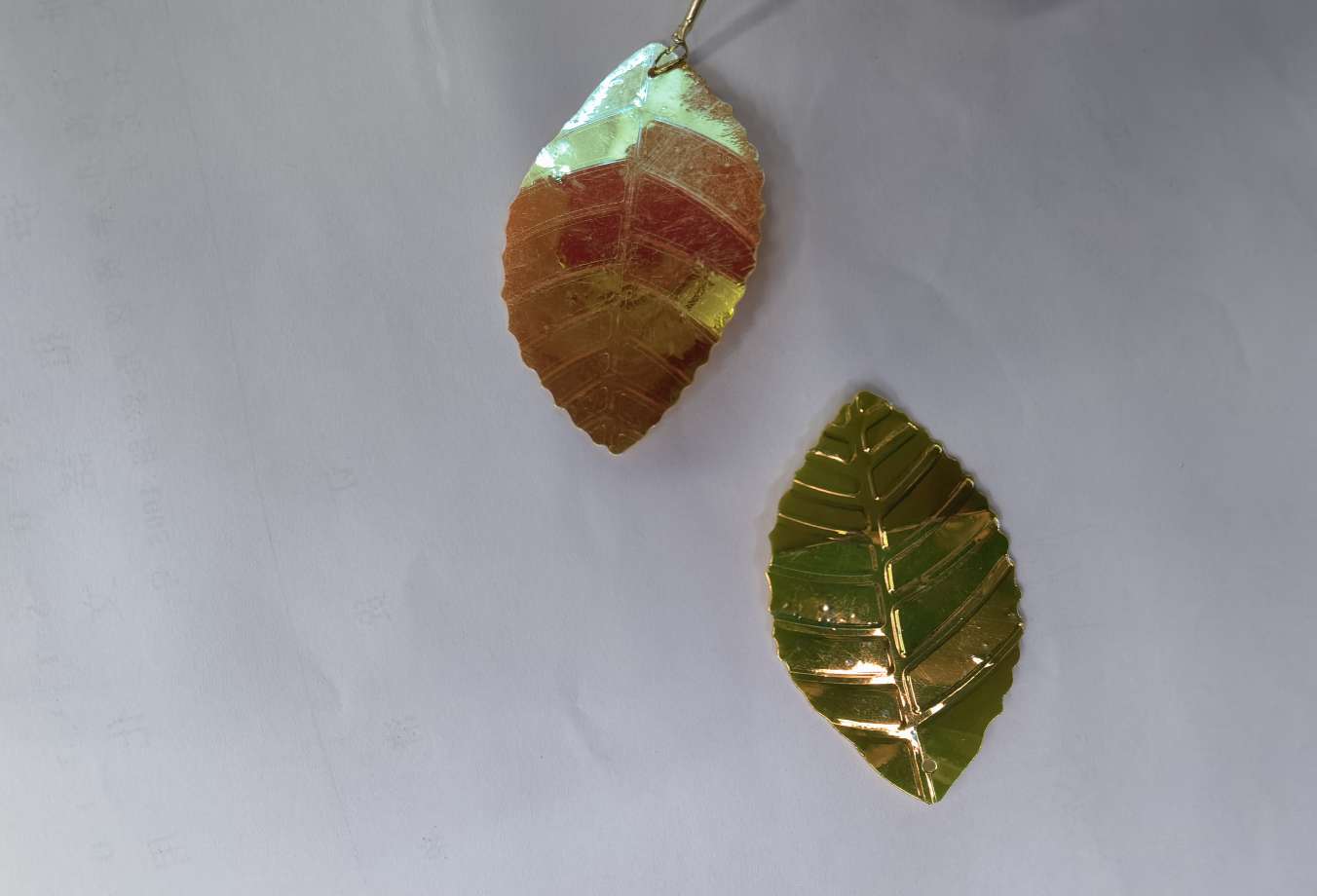 50x30mm golden leaf sequins details Picture