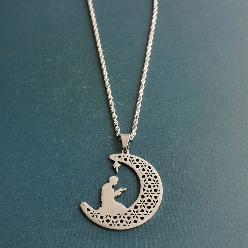外贸跨境简约气质镂空月亮穆斯林不锈钢项链ins设计感钛钢吊坠详情图4