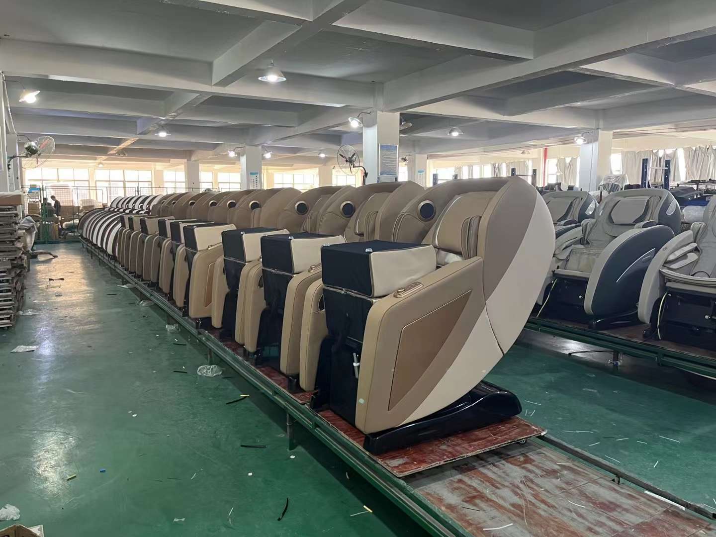 Home Appliances Luxury Massage Chair Health Care Electric Massage Chair Comfortable Massage Features A Variety Of Optional Massage Chair Massage Chair Leisure Application Scenario