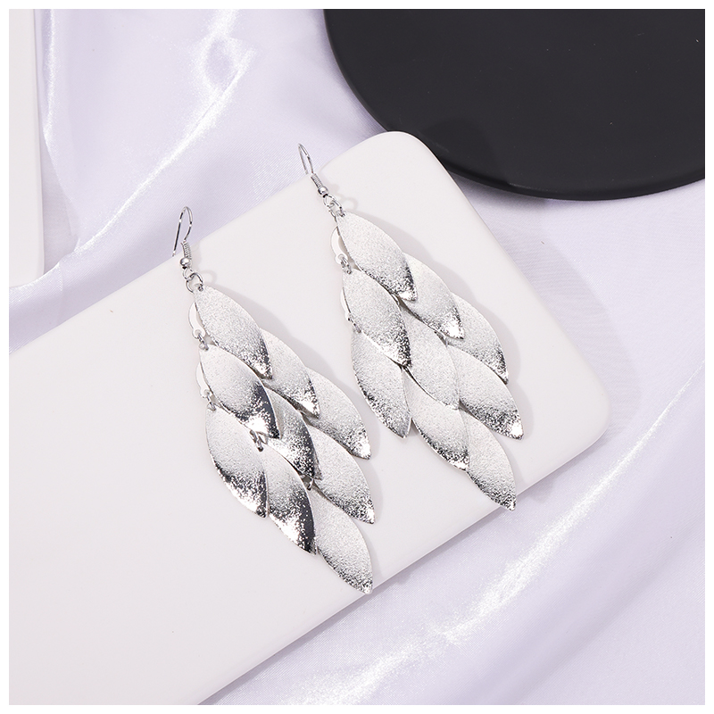 Stud Earring Design Detail HD Shooting