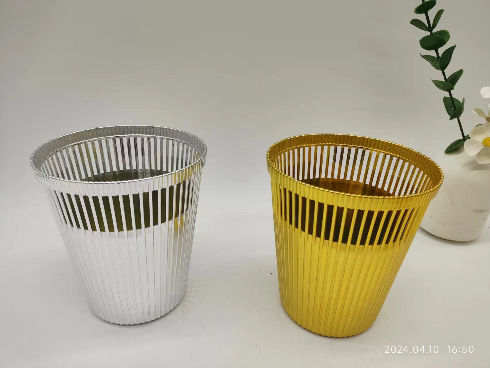 Storage box, office storage rack, stationery pen holder, multi-functional plastic Item Picture