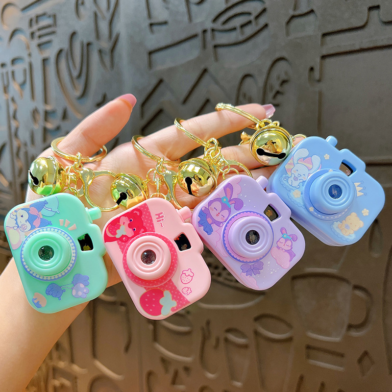 创意卡通三丽鸥投影相机钥匙扣玩具草莓熊玉桂狗书包礼品挂件批发细节图