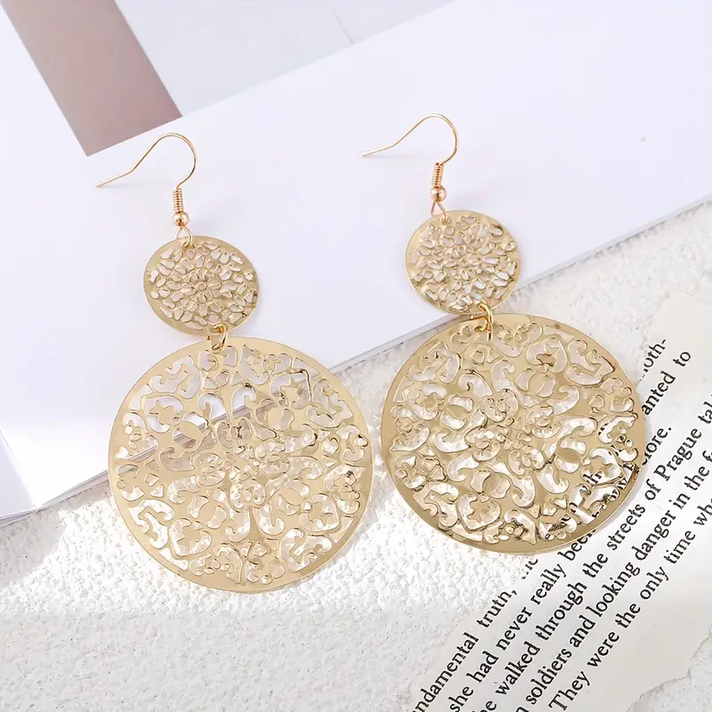 E2413 Cross-Border Hot European And American Fashion Earrings Vintage Hollow Disc Name Family Wind Domestic Sales Foreign Trade Item Picture