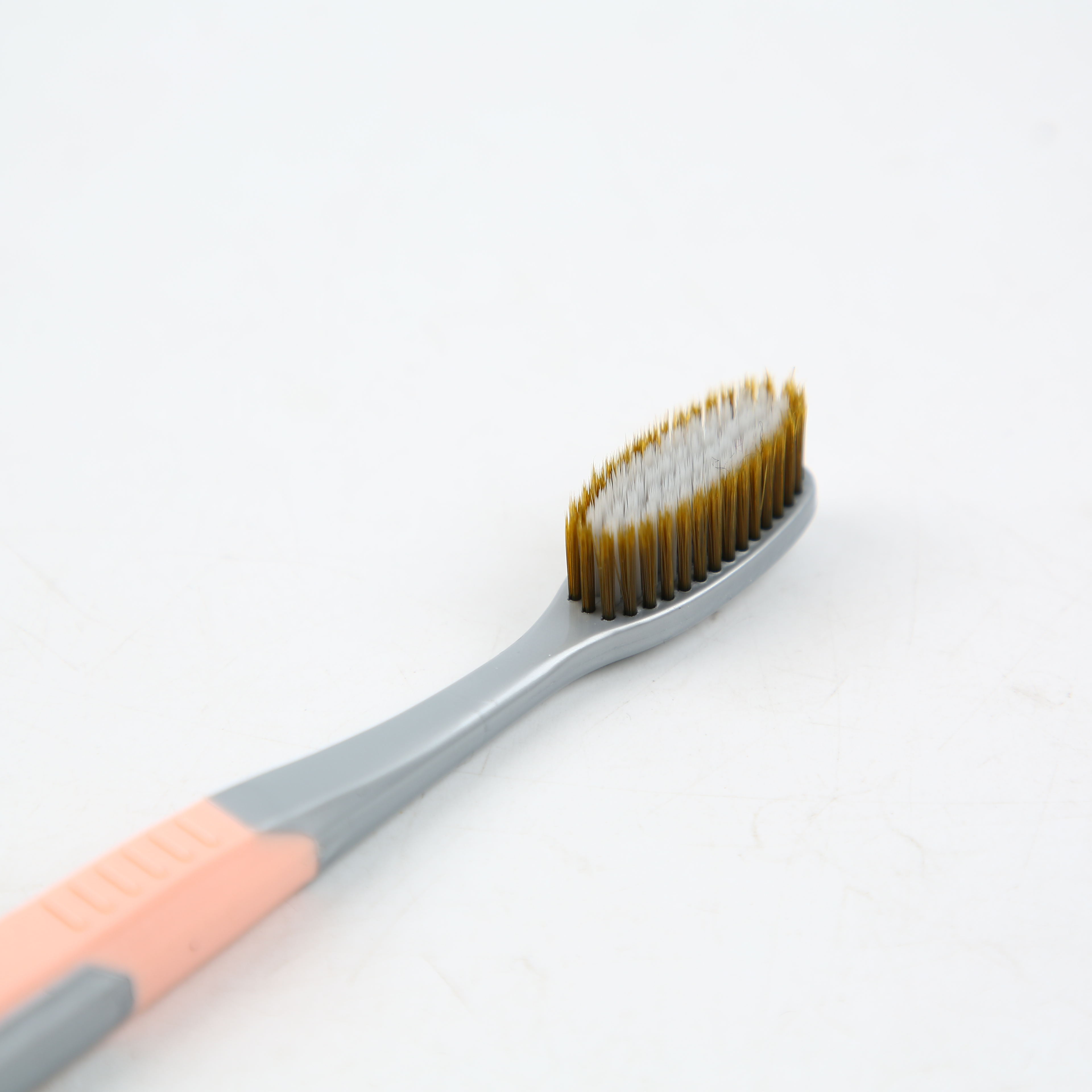 924 Toothbrush About 2500 Volcanic Carbon Silk Teeth And Gingiva Delicate Brush Head Fashion Non-Slip Handle Specification drawing