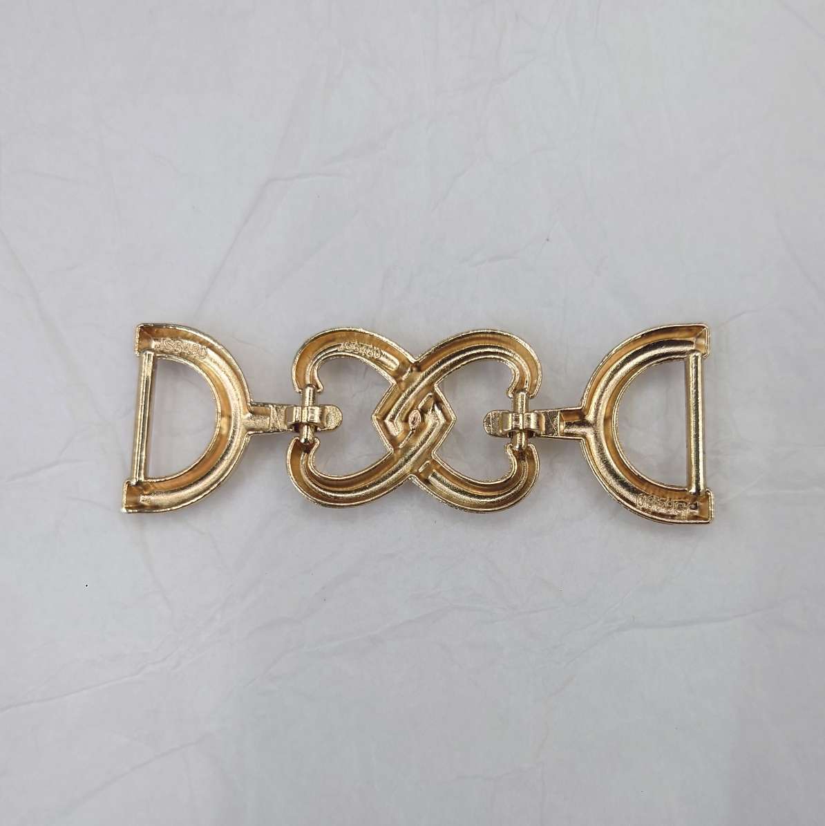 "Love Design Best-selling new style!" High-end clothing chains, fashionable decorative elements, DIY handcrafted materials for clothing accessories and decorative buttons Specification image