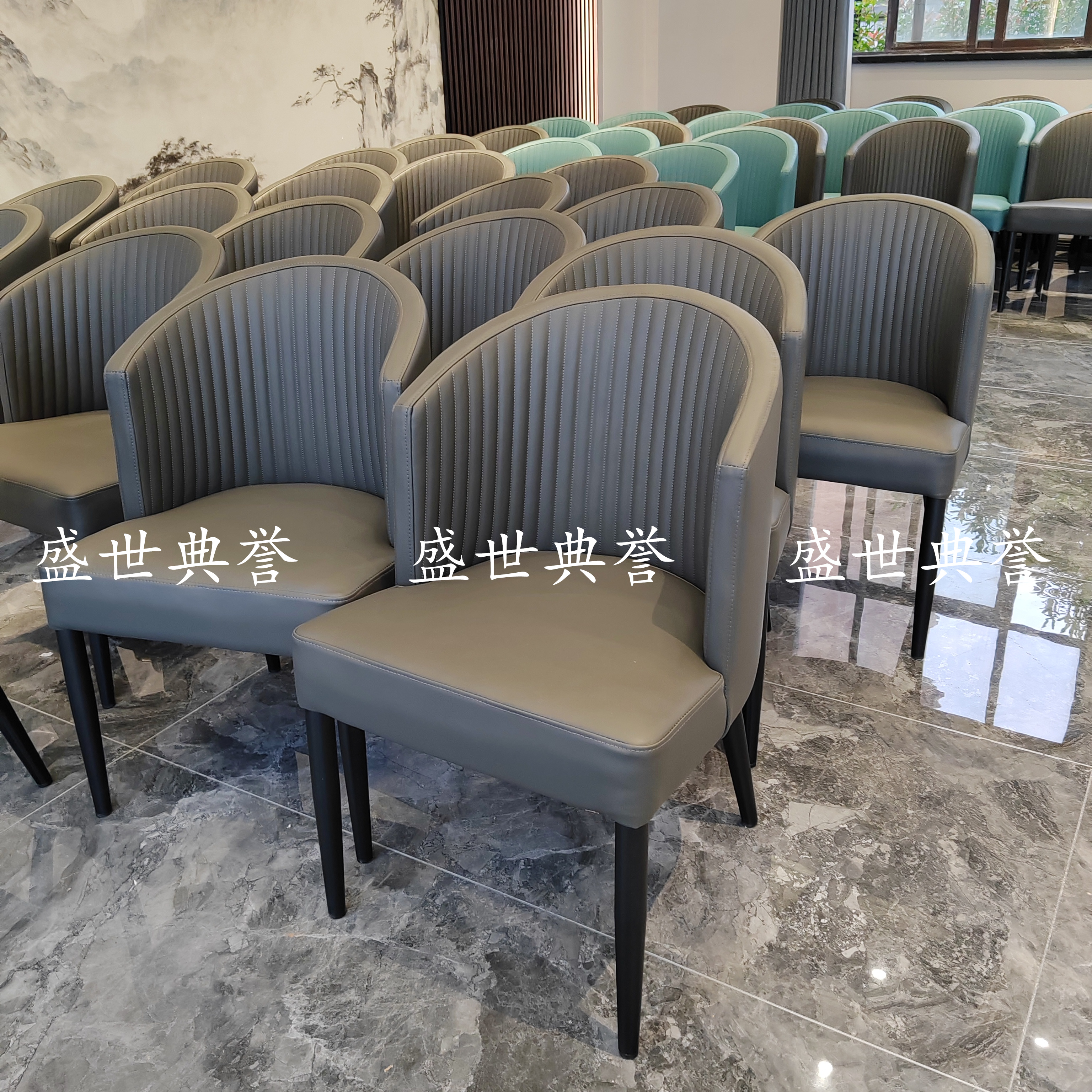 台州海鲜餐厅电动餐桌椅明档餐厅软包椅星级酒店包厢现代轻奢餐椅