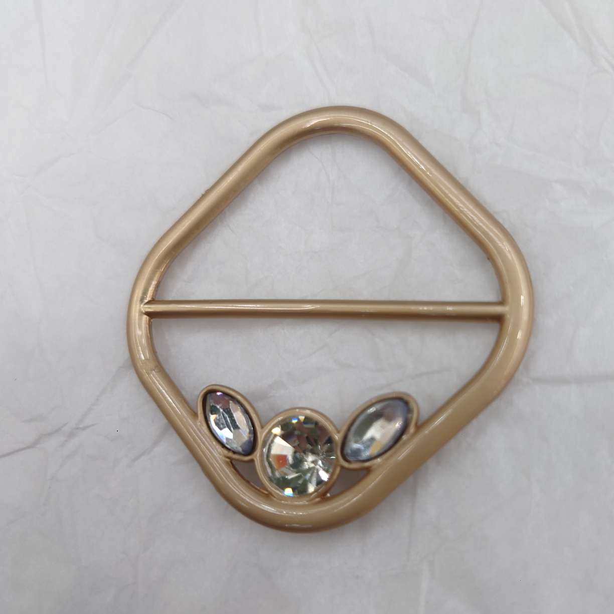 Hot-selling bestseller! High-end alloy accessories with sand gold and diamonds, as well as customizable clothing accessories and decorative buttons details Picture