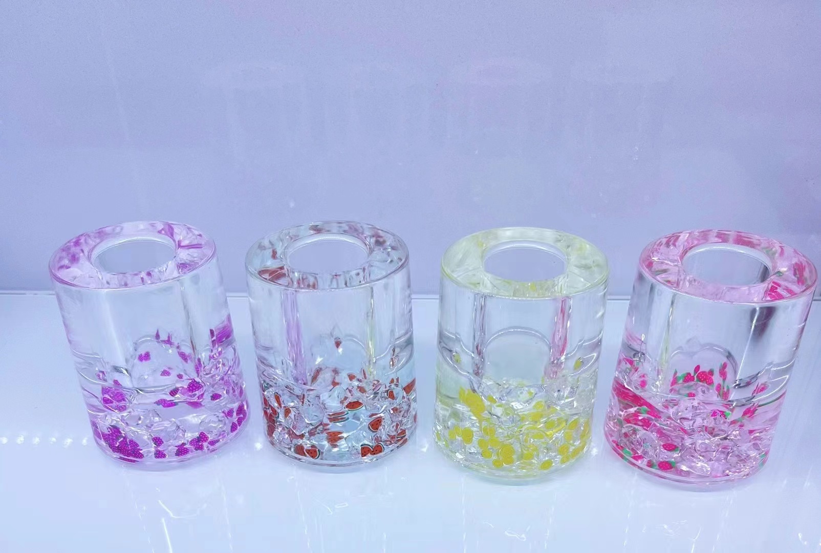 八角形笔筒 加冰块水果 液体水油系列 亚克力材质   爆款推荐