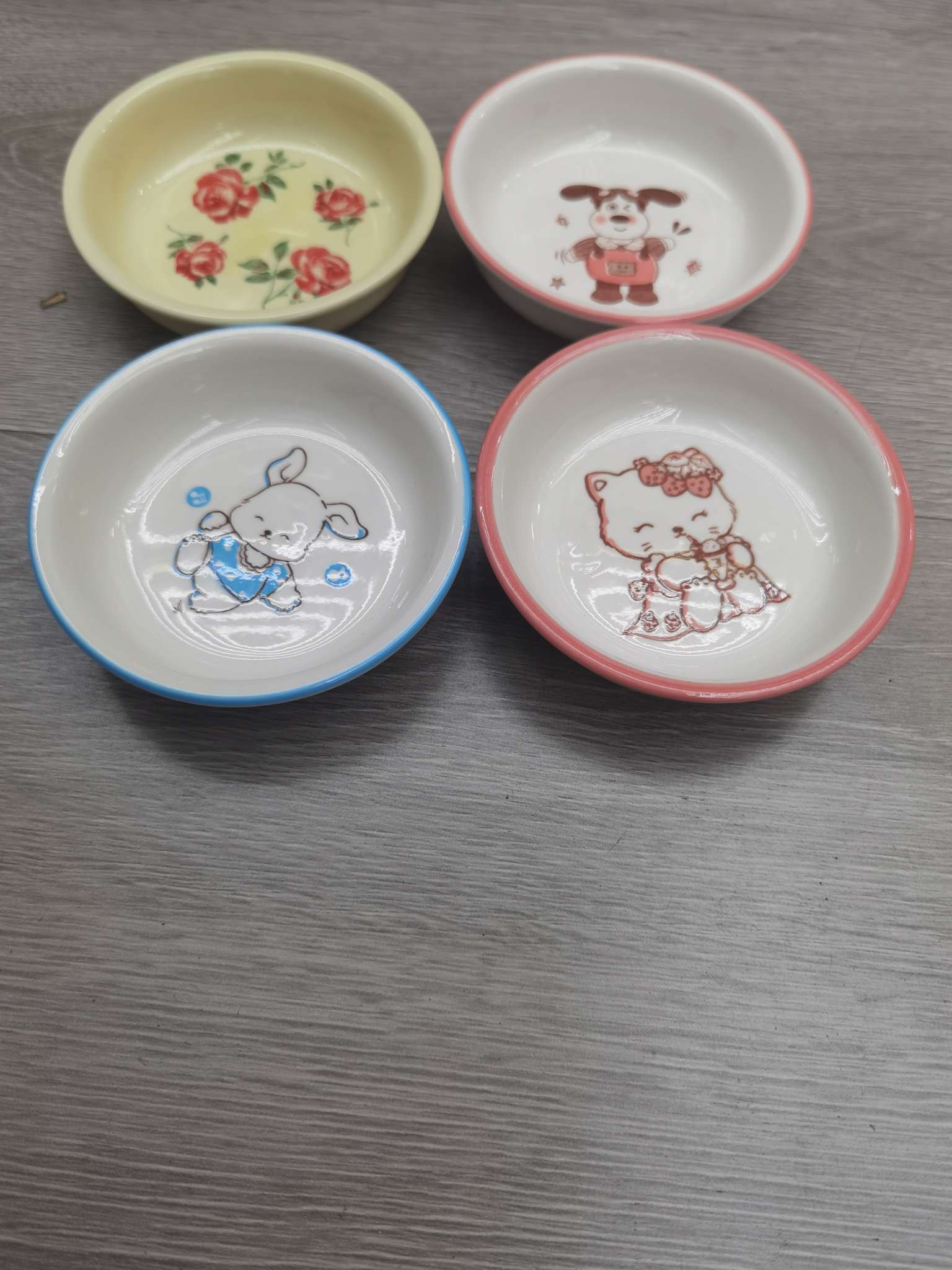 陶瓷味碟   陶瓷沾料碟   味碟   小碟子居家必备日用百货 一站式购齐 其他居家日用品全面覆盖 家居生活更便利产品图