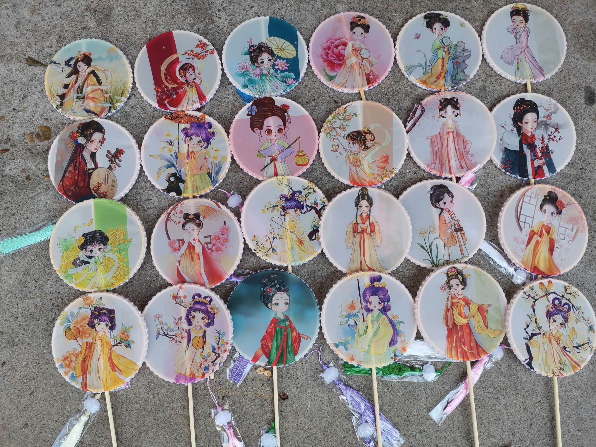 汉服拍摄珠珠儿童印花团扇中国风工艺扇