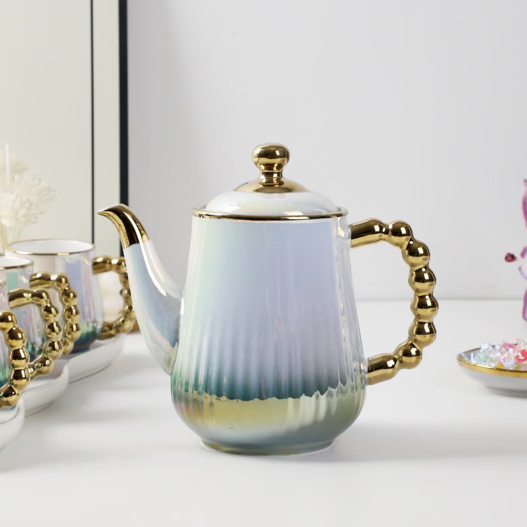 The daily necessities section offers a full range of essential items for home use and other small household items, making home life more convenient. Coffee pot and cup set combinations Item Picture