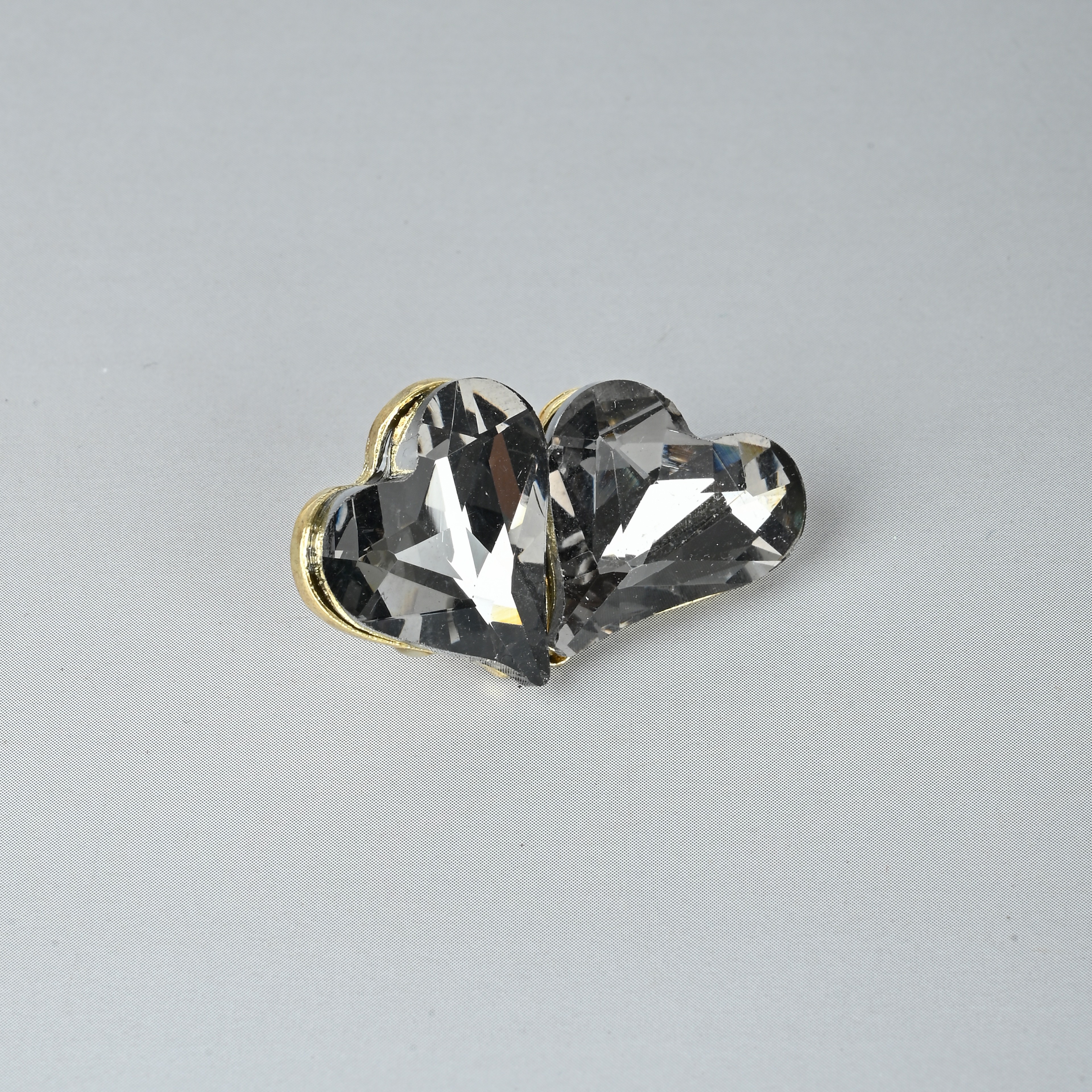 Wholesale of black double-heart alloy jewelry accessories and clothing accessories