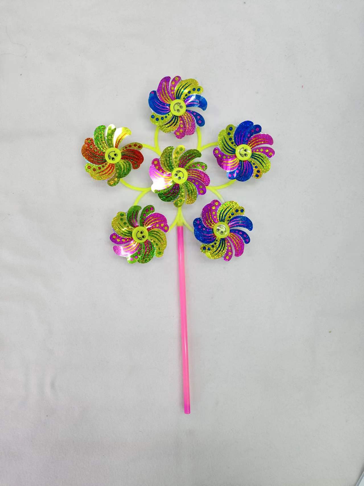 Guokai Plastic Products' six-wheel smiling face sequined peacock Windmill traditional nostalgic children's toys, traditional nostalgic toys details Picture