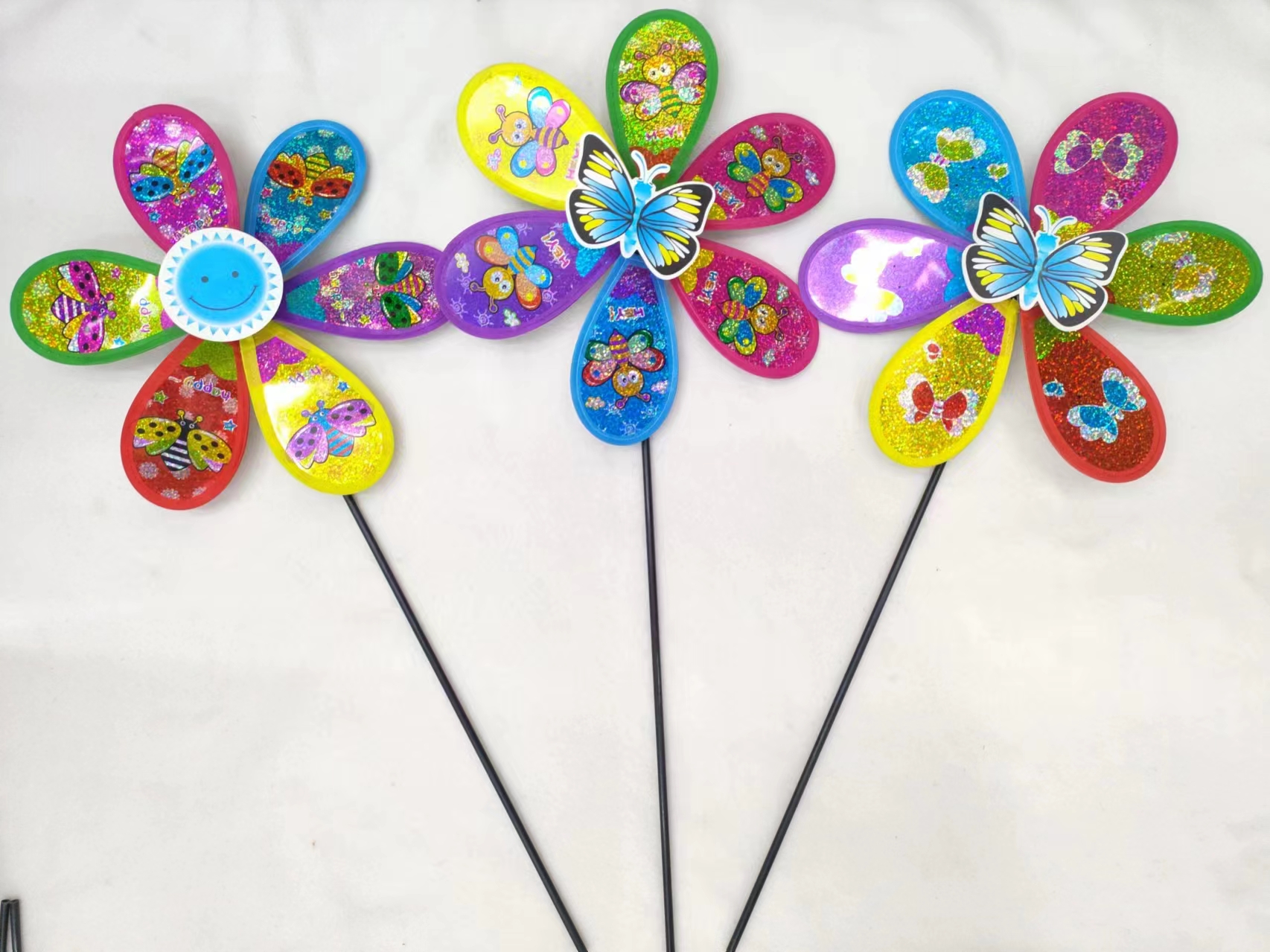 Small flashing animals, beetles, bees, butterflies and windmills details Picture