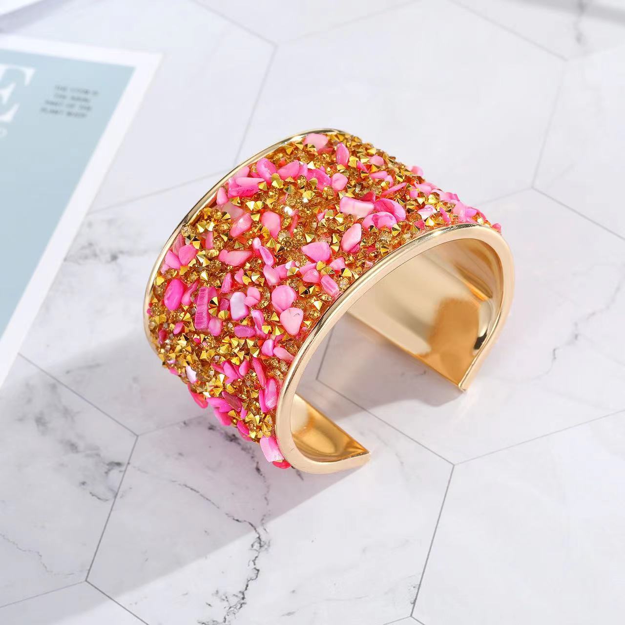 Cross-border Amazon Siyin's best-selling Bohemian-style metal bracelet with diamonds, rough stones and shells, shining wide opening C-shaped ladies' metal bracelet Item Picture