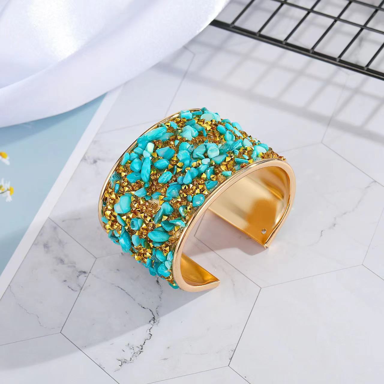 Cross-border Amazon Siyin's best-selling Bohemian-style metal bracelet with diamonds, rough stones and shells, shining wide opening C-shaped ladies' metal bracelet Specification image