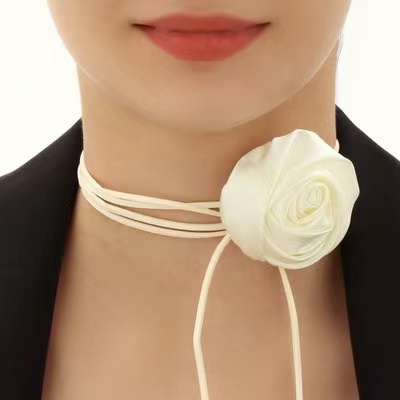 物美价廉，时尚大方，山茶花项链物美价廉，时尚大方，山茶花项链物美价廉，时尚大方，山茶花项链物美价廉，时尚大方，山茶花项链细节图