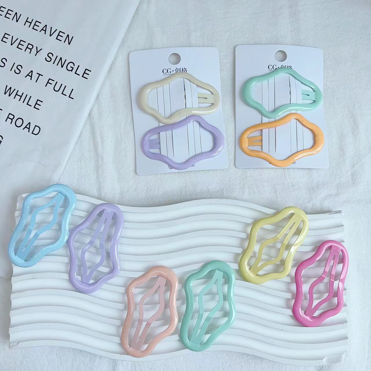 Cloud-dripping oil, colorful hair clips, popular hair accessories, hair clips, hair rings, garlands, elegant and stylish hair accessories for ladies, a set of satisfying headwear, hair clips