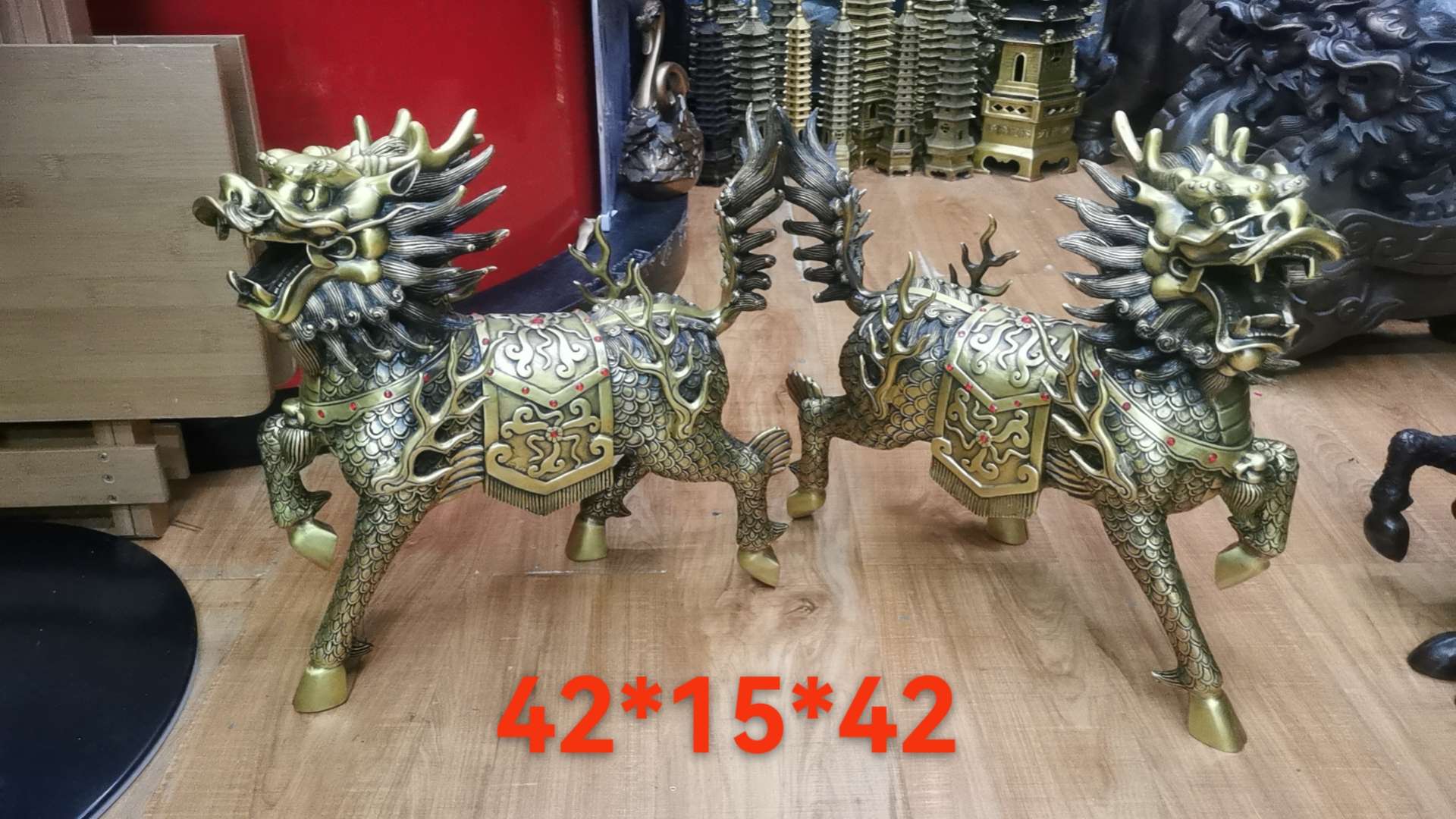 铜器摆件