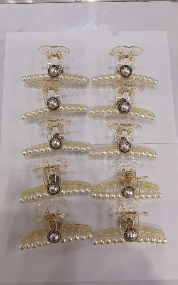 13 cm online bestseller, high-end Chanel series, the same style as Internet celebrities, transparent champagne pearl crossed back of the head, Korean shark hairpin, stylish plastic headwear