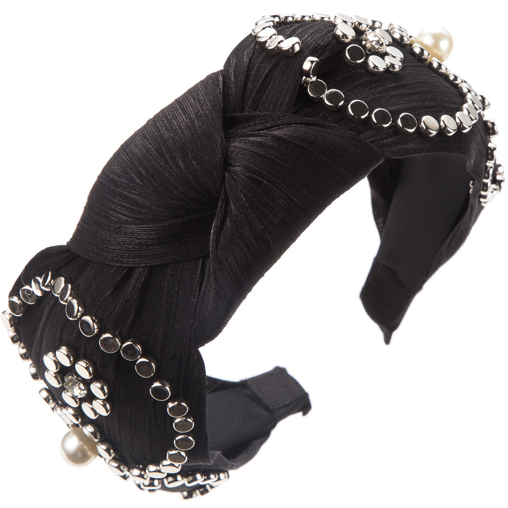 Black Headband Europe And The United States Wide Edge Fabric Knotting Headband Simple Personality Nail Bead Headband Women Light Luxury Senior Sense Hair Accessories Item Picture