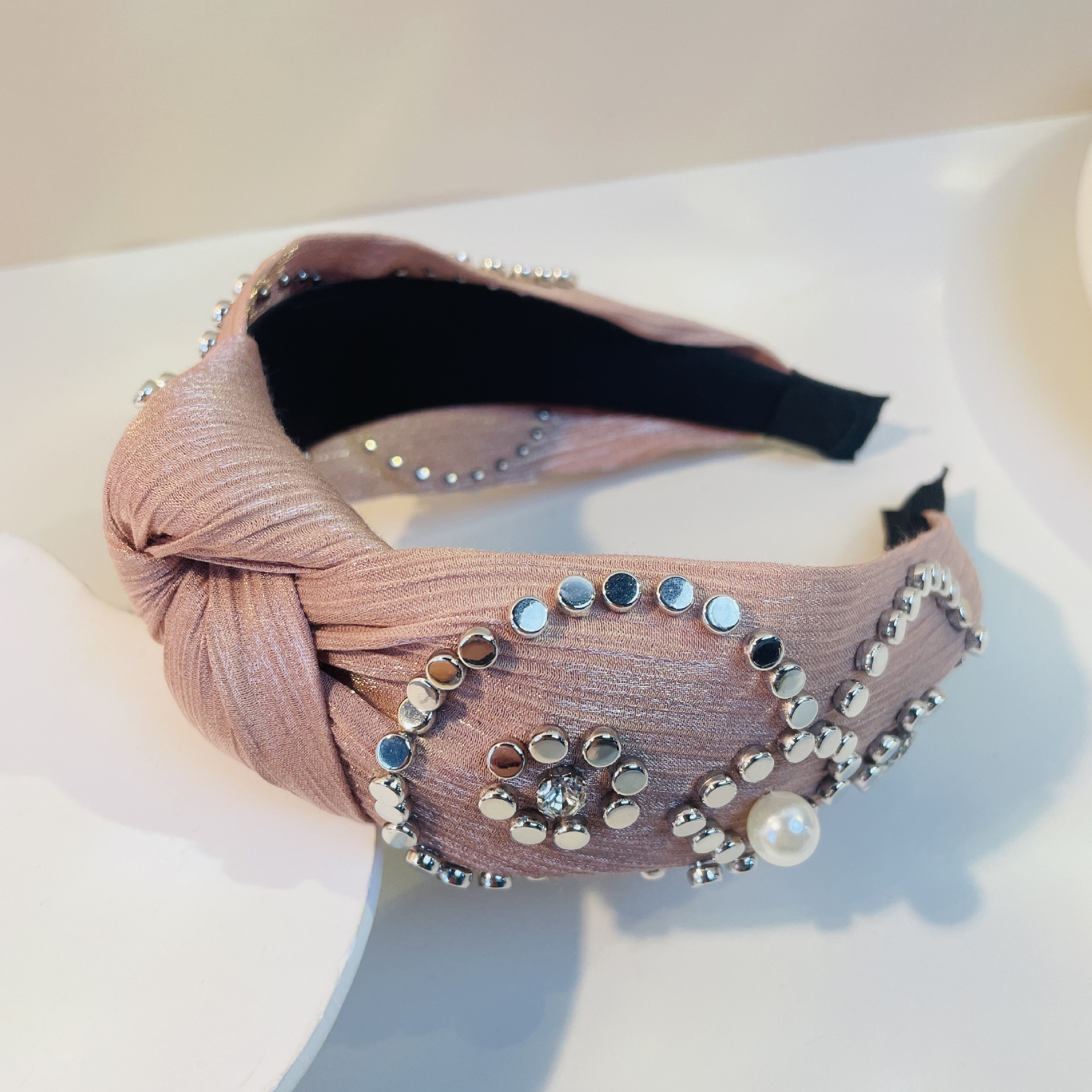 Cross Border Pearl Headband Metal Pink High Cranial Top Advanced Spring/Summer Style Headband Metal Kink Hair Accessories Knotting Flower-Shaped Hair Grottoes