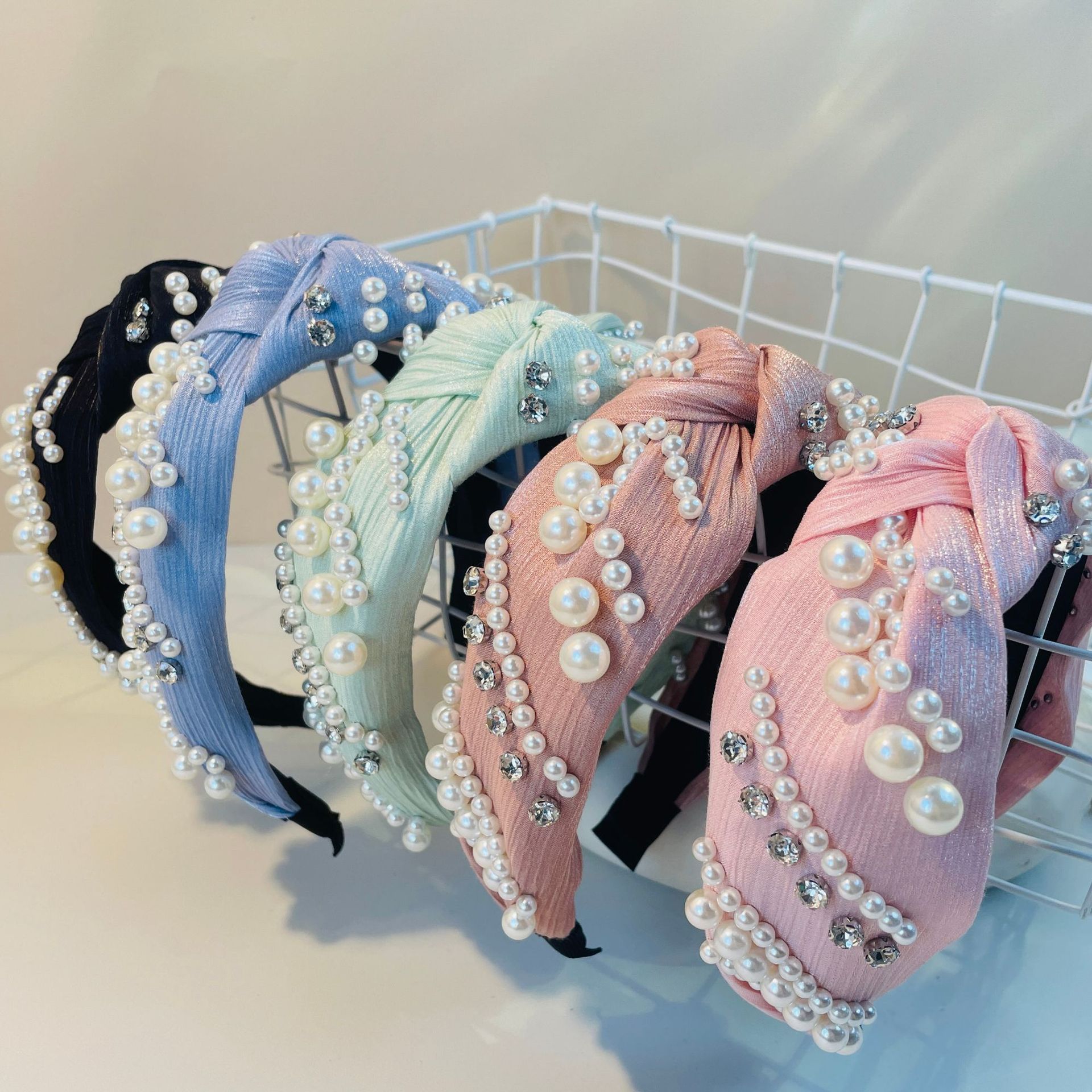 Cross Border Pearl Headband Oblique Pink High Cranial Top Advanced Spring/Summer Style Headband Metal Kink Hair Accessories Knotting Flower-Shaped Hair Grottoes Specification drawing