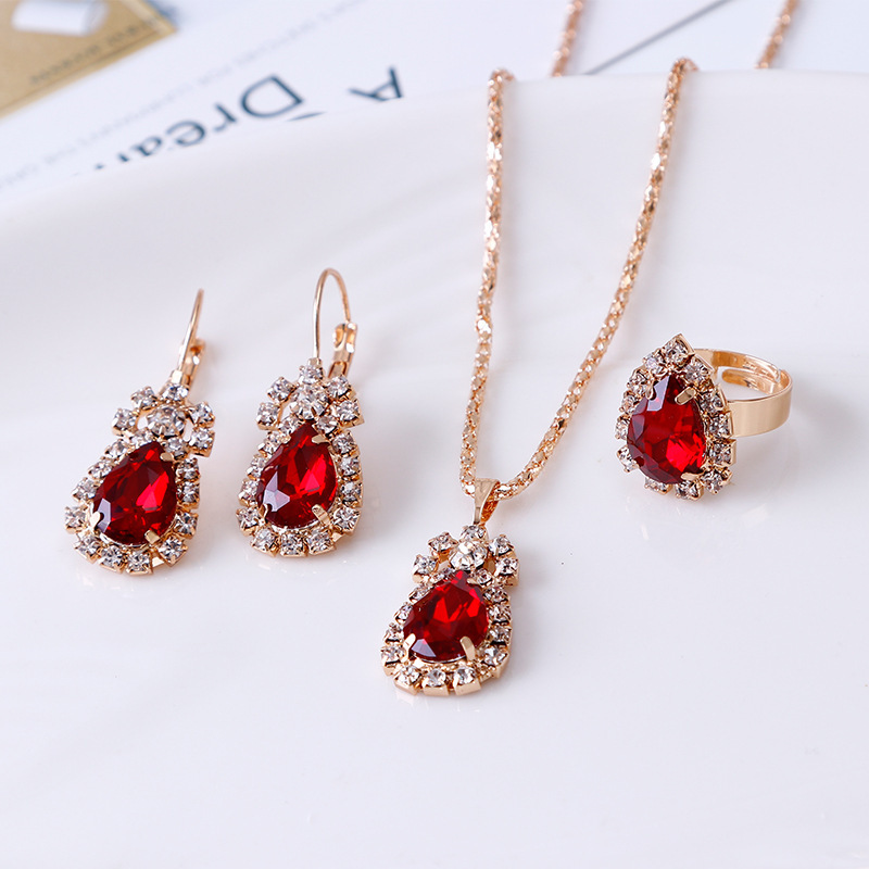 Direct sales from the manufacturer of European and American personalized water drop and diamond necklaces, earrings, rings and sets, shining bridal accessories Item Picture