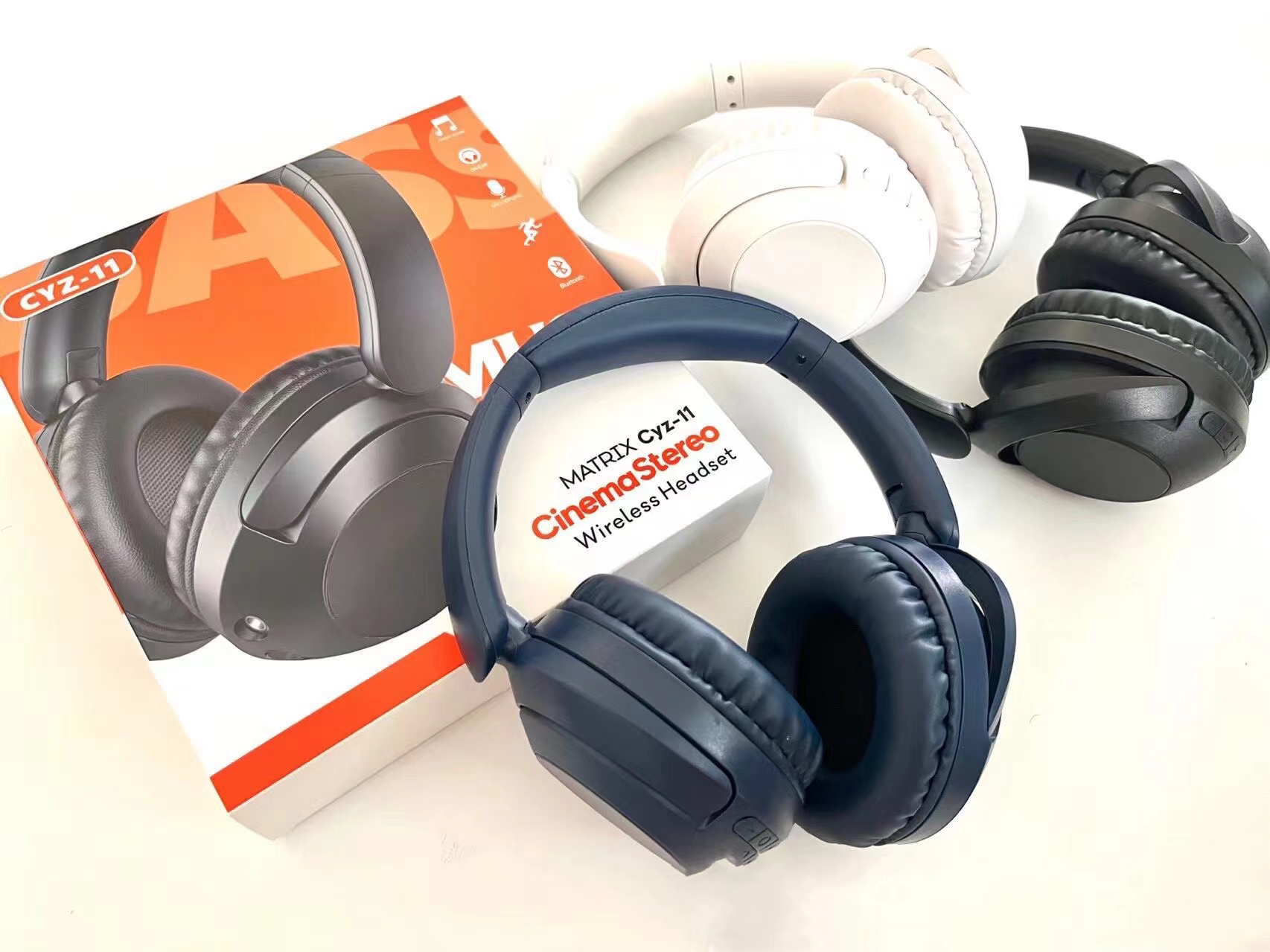 蓝牙耳机实物图